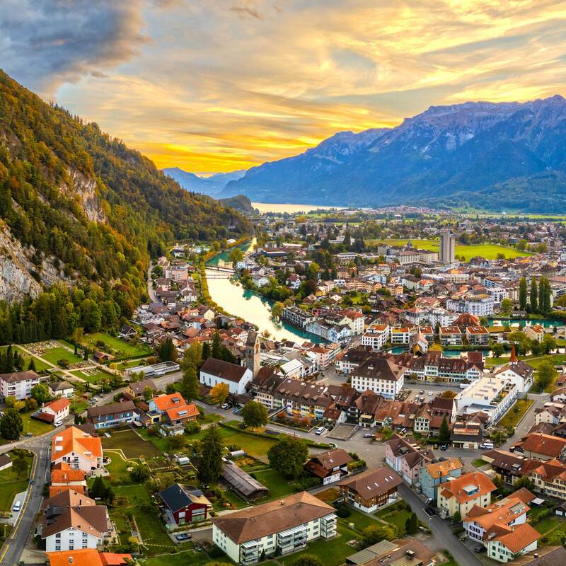 Interlaken e panorami alpini